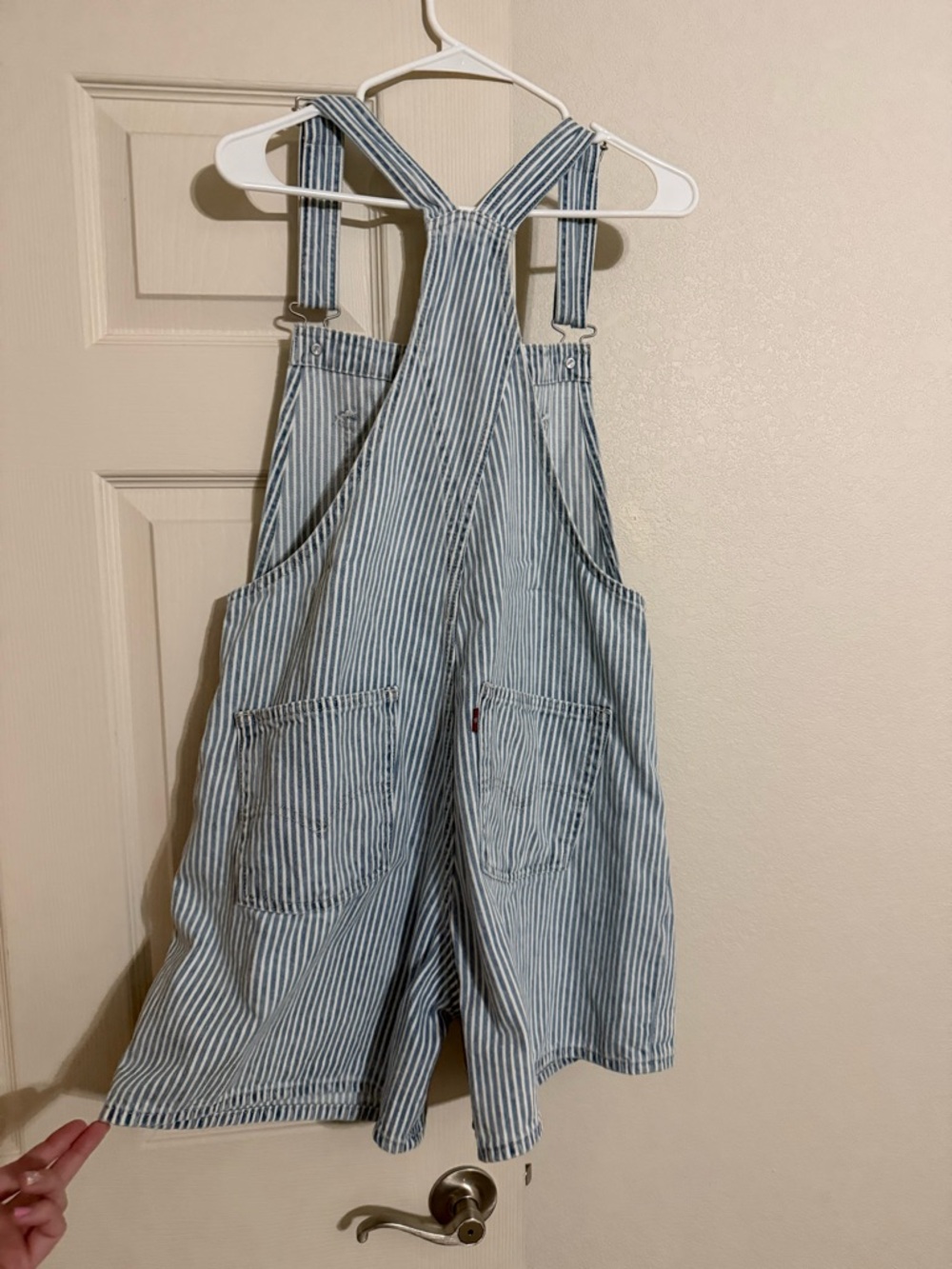 Levi's Women’s Vintage Shortalls - Picture 2 of 5
